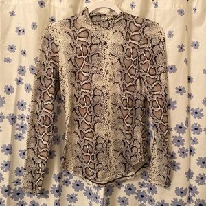 Snakeskin undershirt